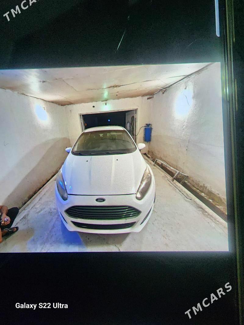 Ford Fiesta 2011 - 87 000 TMT - Багир - img 1