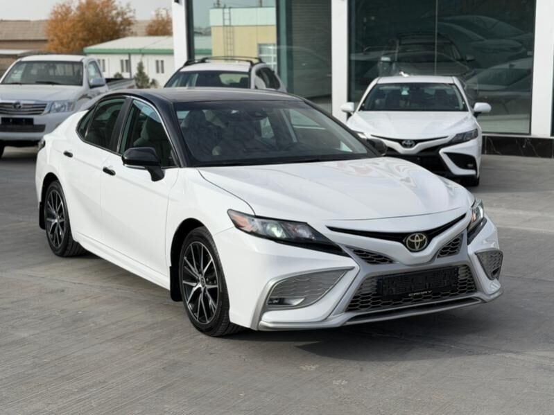 Toyota Camry 2022 - 328 000 TMT - Балканабат - img 1