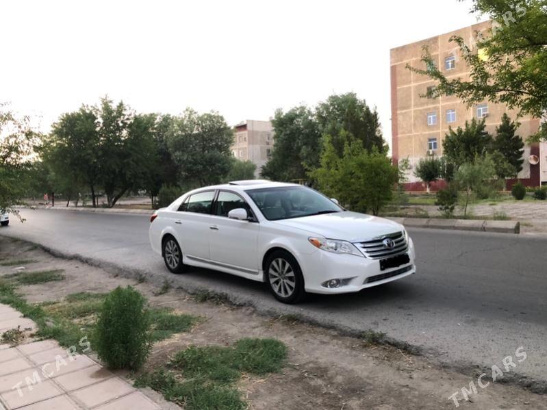 Toyota Avalon 2011 - 320 000 TMT - Мары - img 1