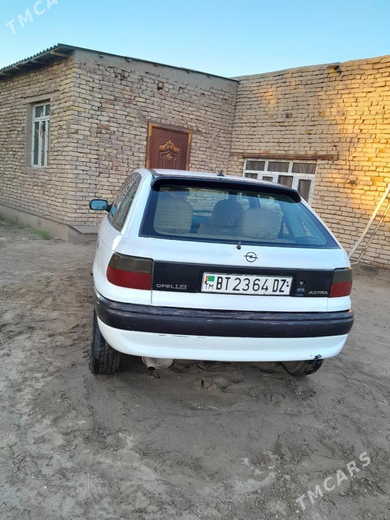 Opel Astra 1996 - 50 000 TMT - Gubadag - img 1