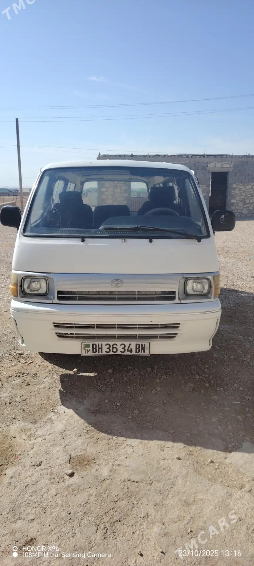 Toyota Hiace 1993 - 60 000 TMT - Balkanabat - img 1