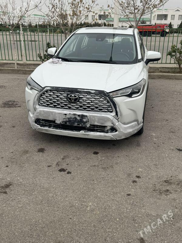 Toyota Corolla Cross 2023 - 340 000 TMT - Kim raýon - img 1