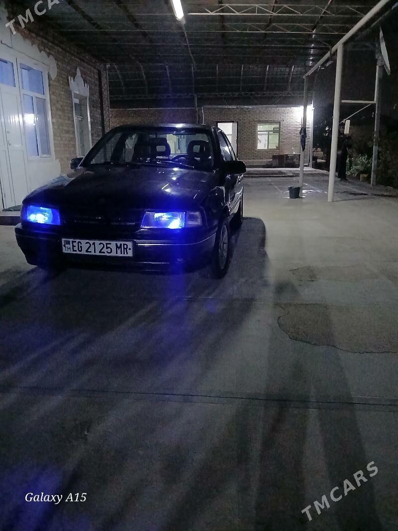 Opel Vectra 1992 - 34 000 TMT - Sakarçäge - img 1