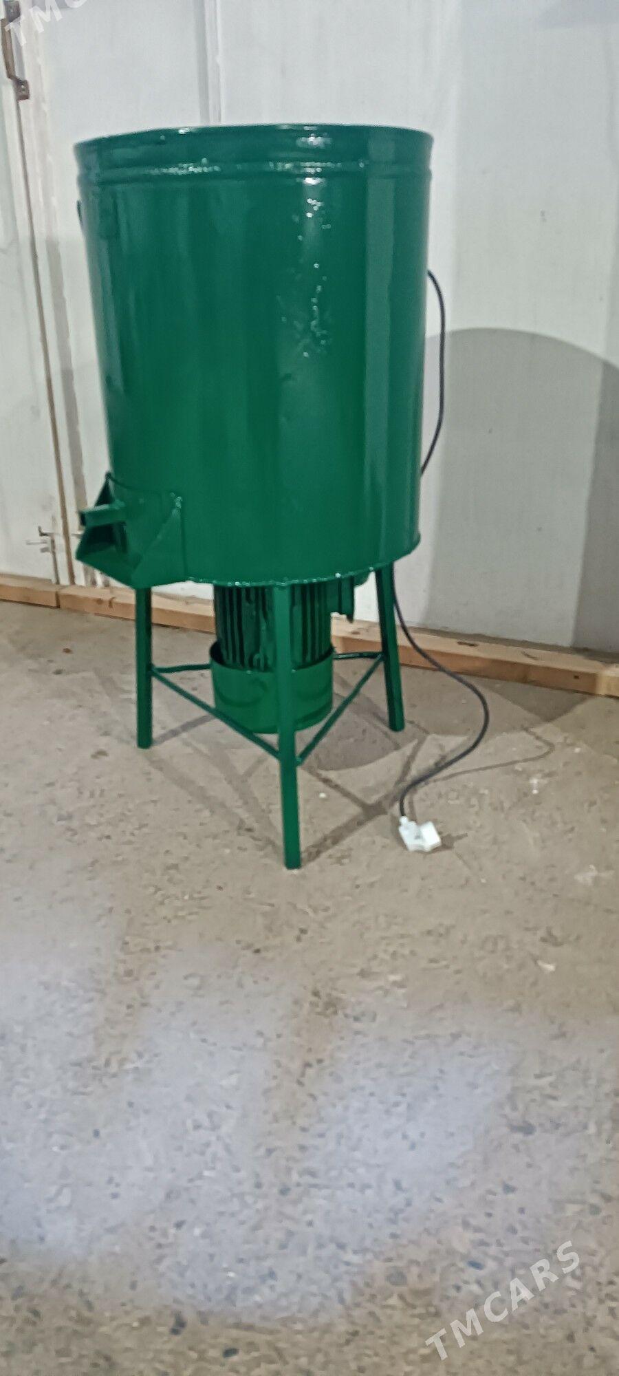 OT. UWEYAN STANOK - Мургап - img 1