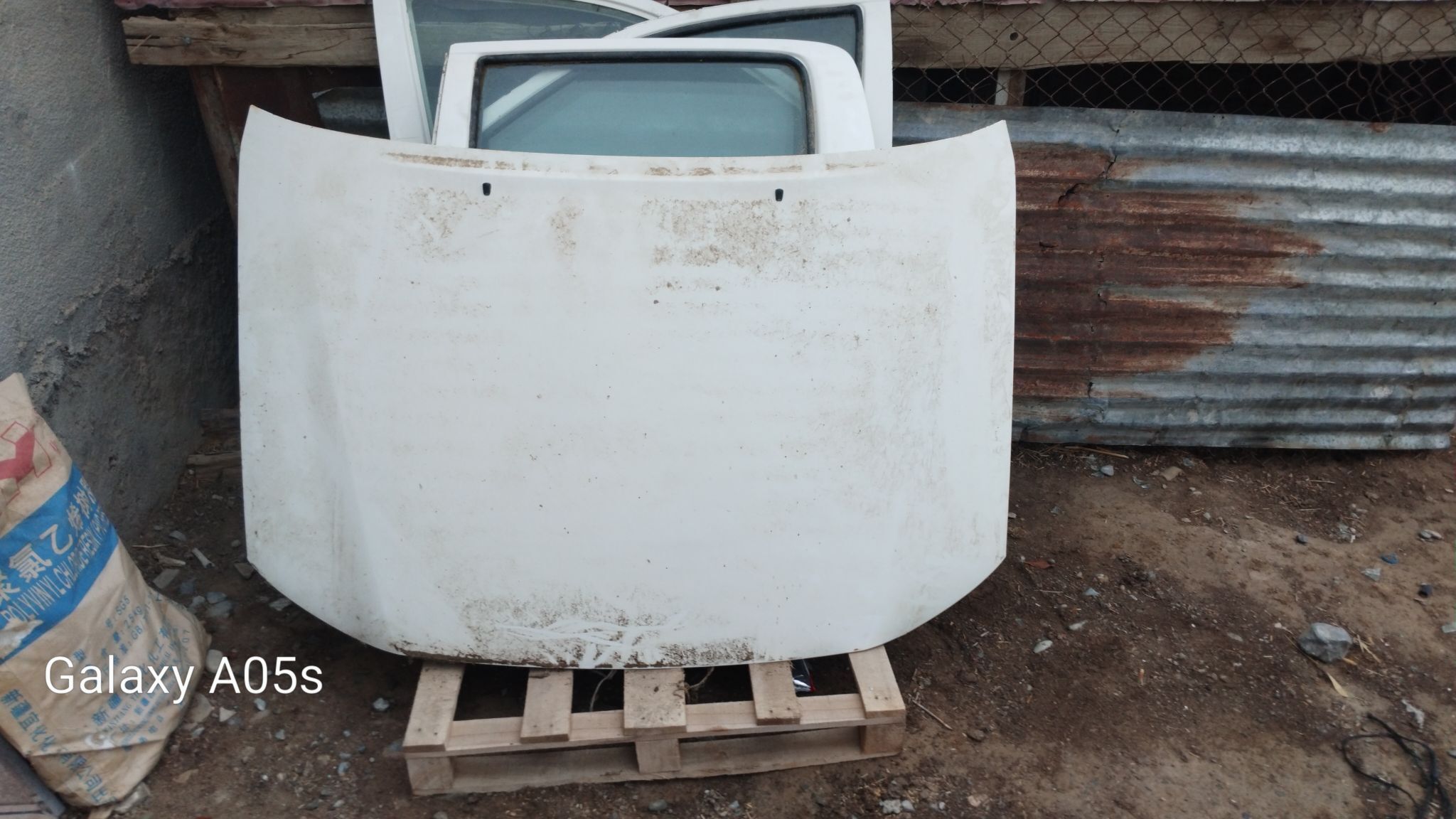 Hilux gapy kapot 5 000 TMT - Гызыларбат - img 1