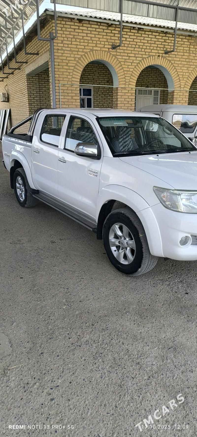 Toyota Hilux 2013 - 370 000 TMT - Бабадайхан - img 1