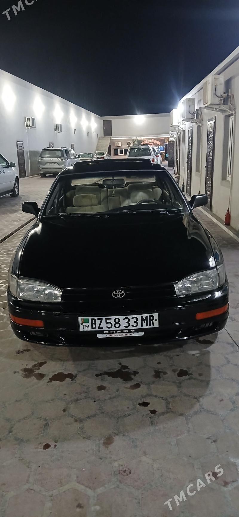 Toyota Camry 1994 - 95 000 TMT - Мары - img 1