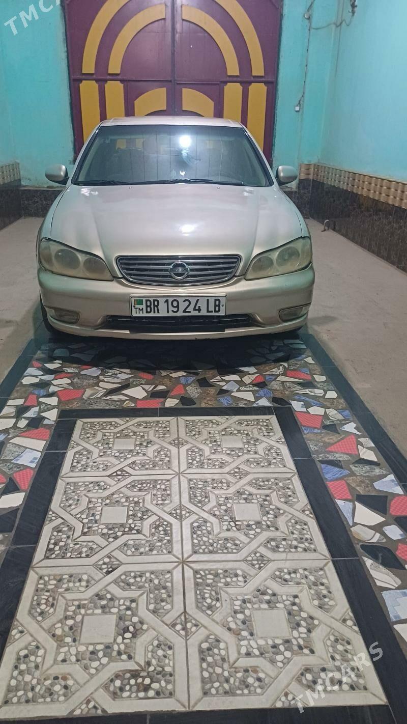 Nissan Maxima 2000 - 45 000 TMT - Дянев - img 1