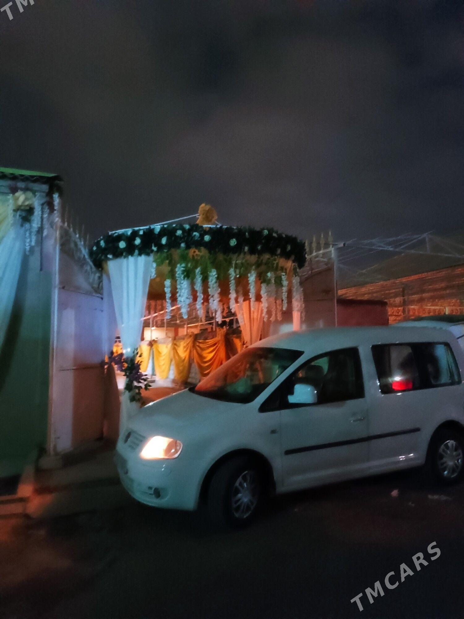 Volkswagen Caddy 2011 - 140 000 TMT - Ашхабад - img 1