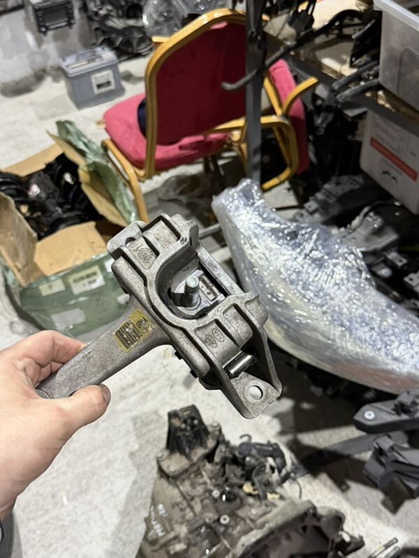 21 Elantra mator poduska 1 TMT - Aşgabat - img 1