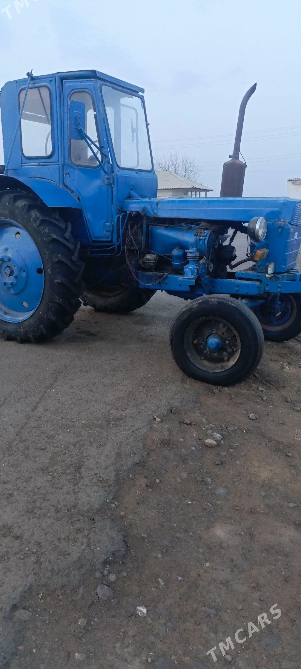 MTZ T-28 1990 - 25 000 TMT - Теджен - img 1