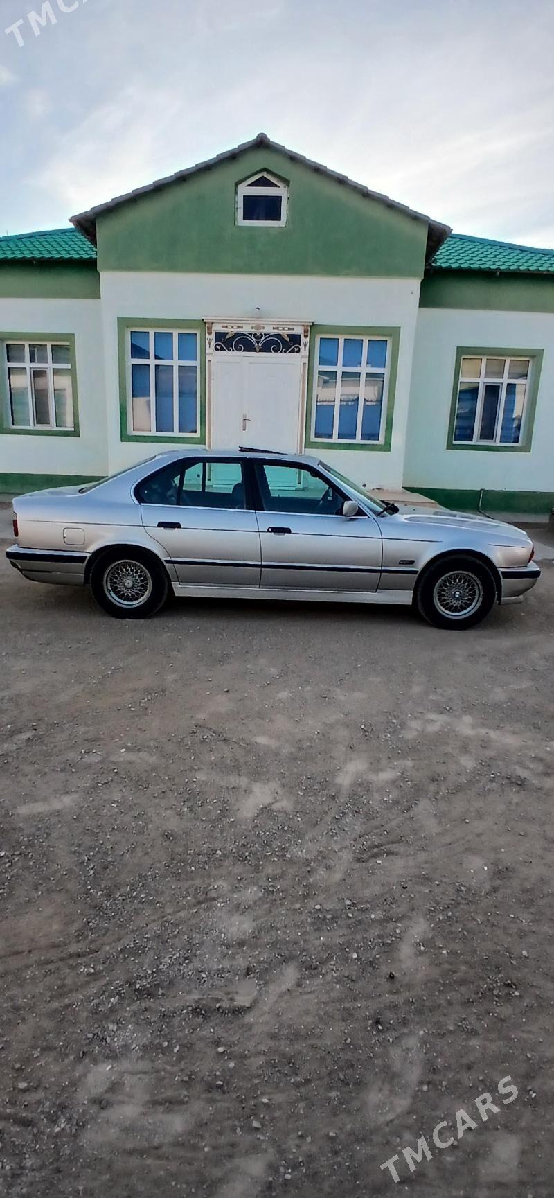 BMW 525 1996 - 60 000 TMT - Балканабат - img 1