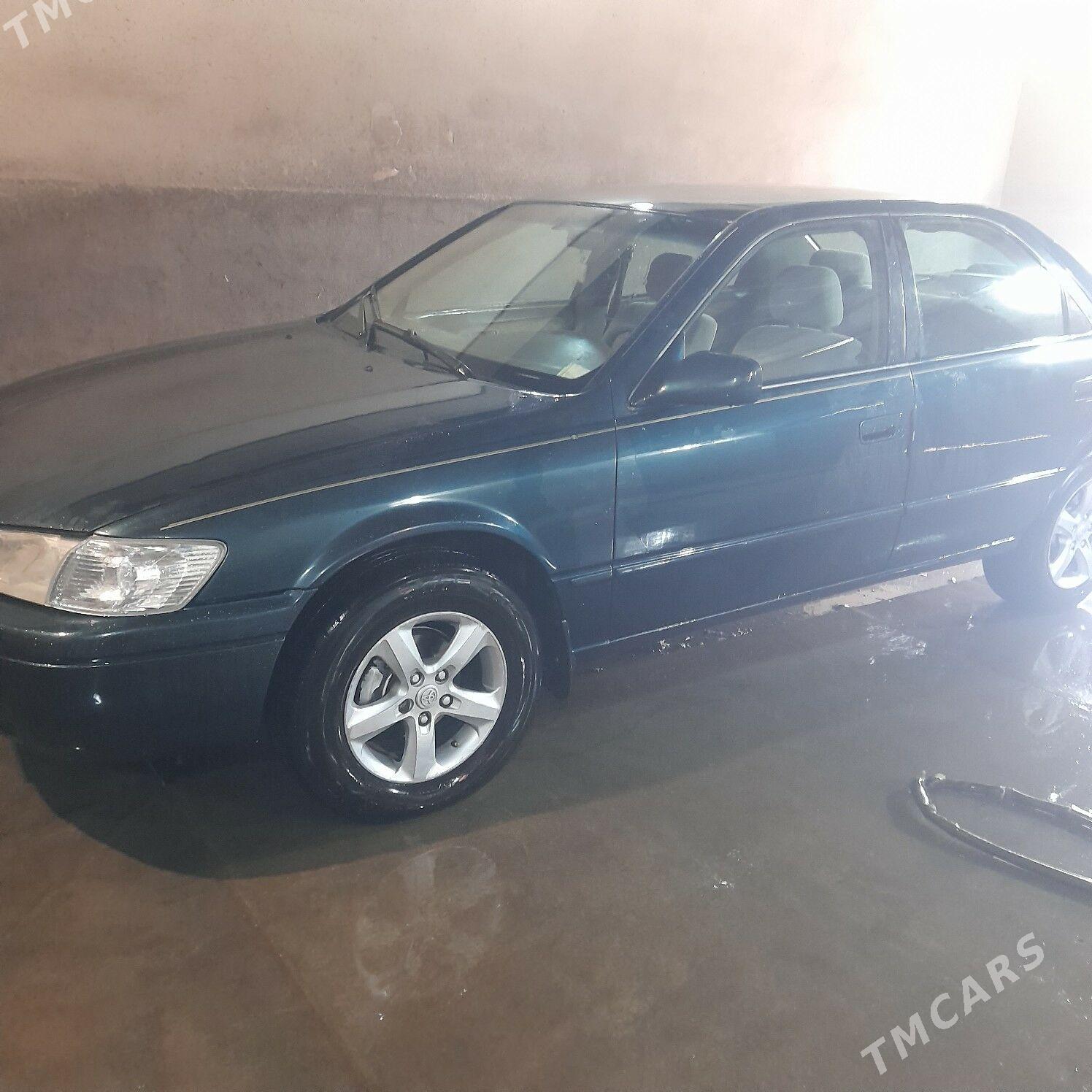 Toyota Camry 1997 - 130 000 TMT - Гурбансолтан Едже - img 1
