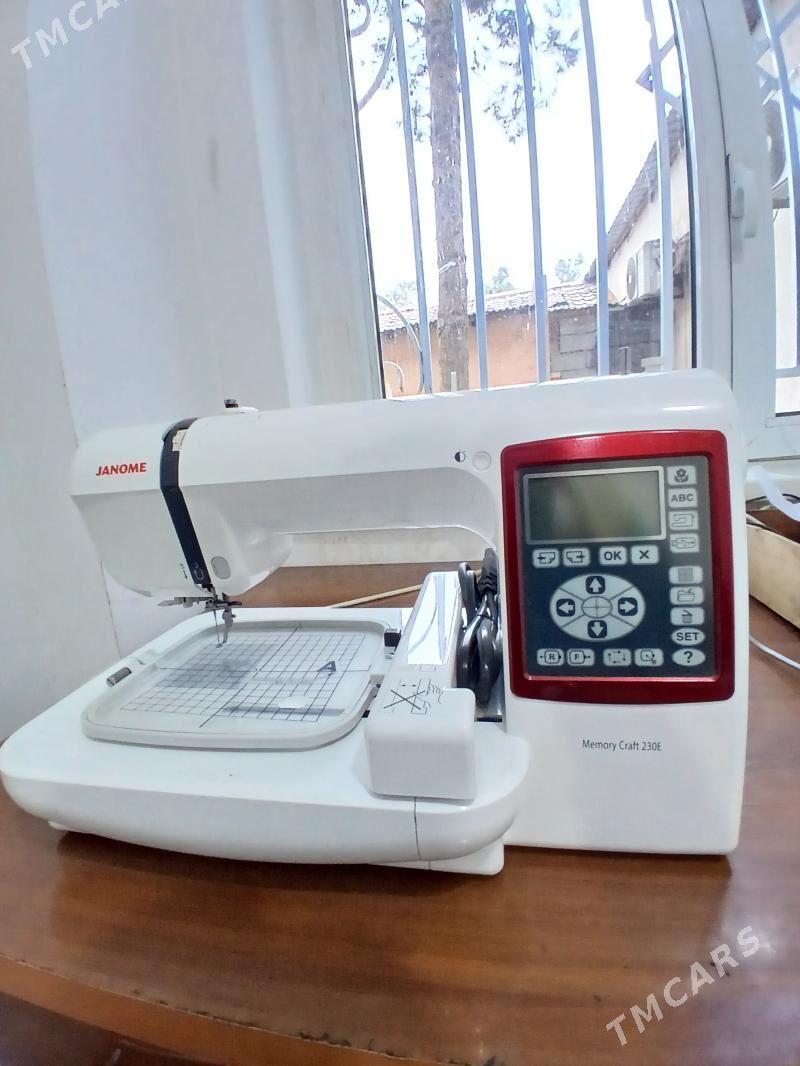 Janome 230 E - Mary - img 1