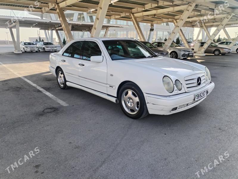 Mercedes-Benz E320 1999 - 100 000 TMT - Балканабат - img 1