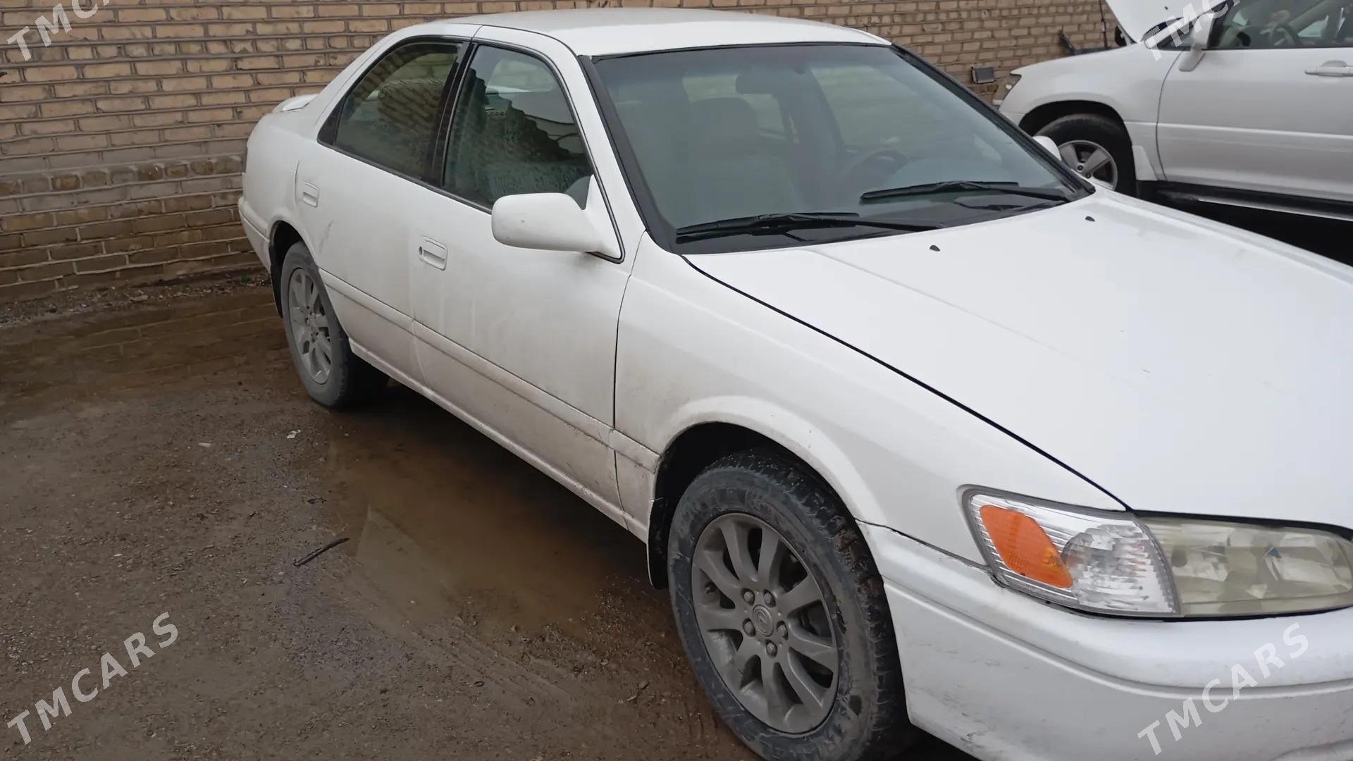 Toyota Camry 2000 - 122 000 TMT - Ýolöten - img 1