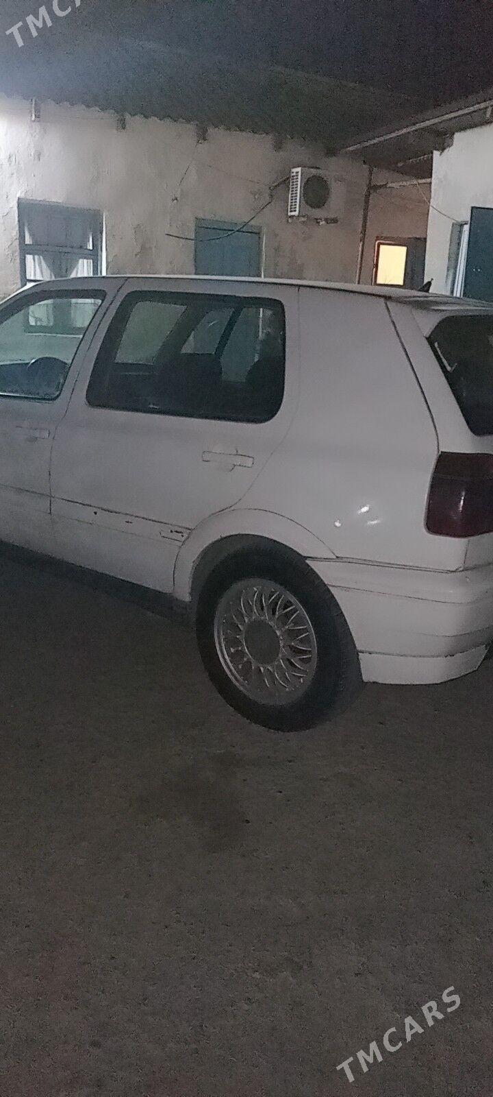 Volkswagen Golf 1993 - 30 000 TMT - Büzmeýin - img 1