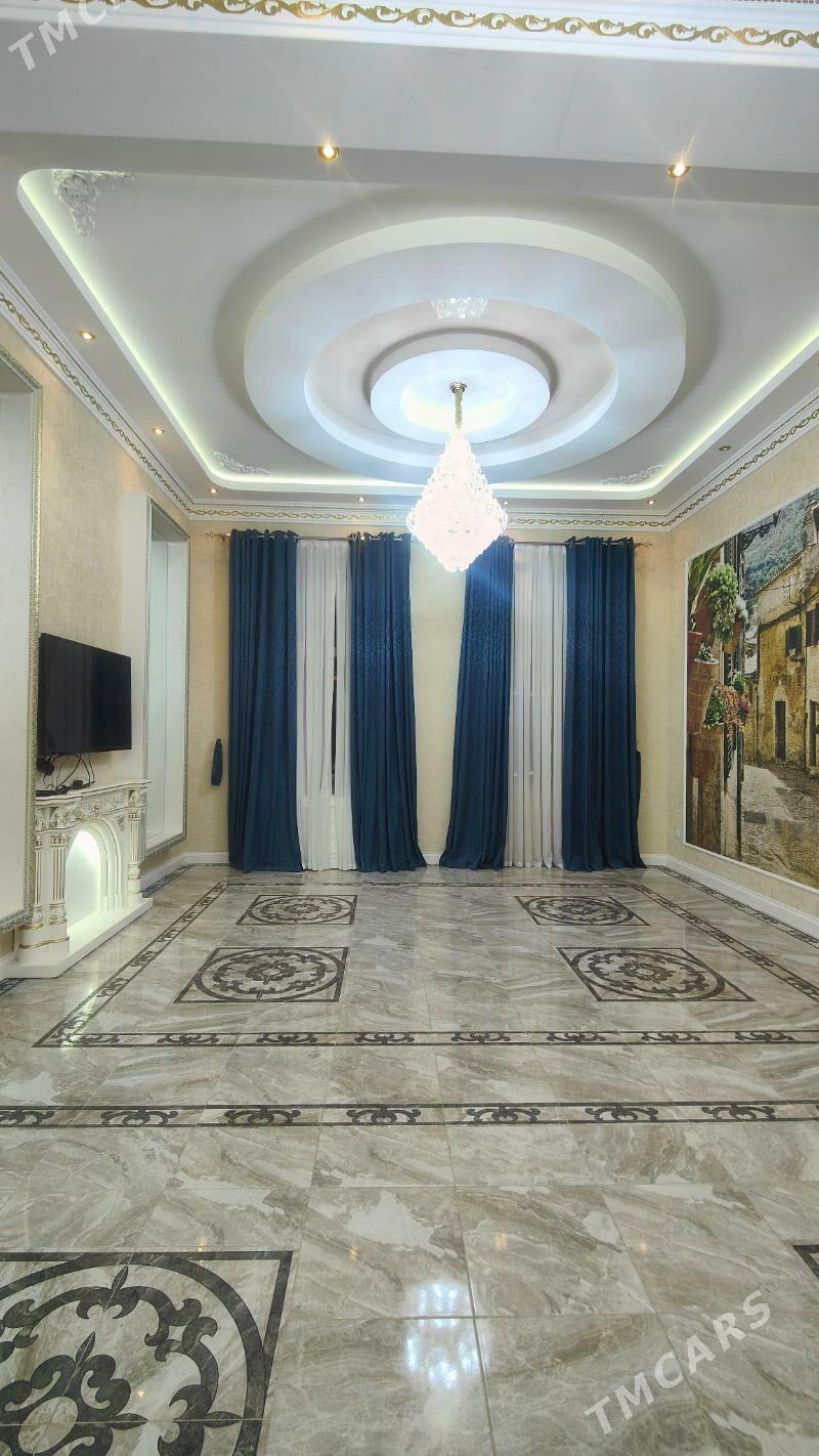 maskowskiý 5komnat dizaýn - Moskowskiý köç. (10 ýyl abadançylyk şaýoly) - img 1