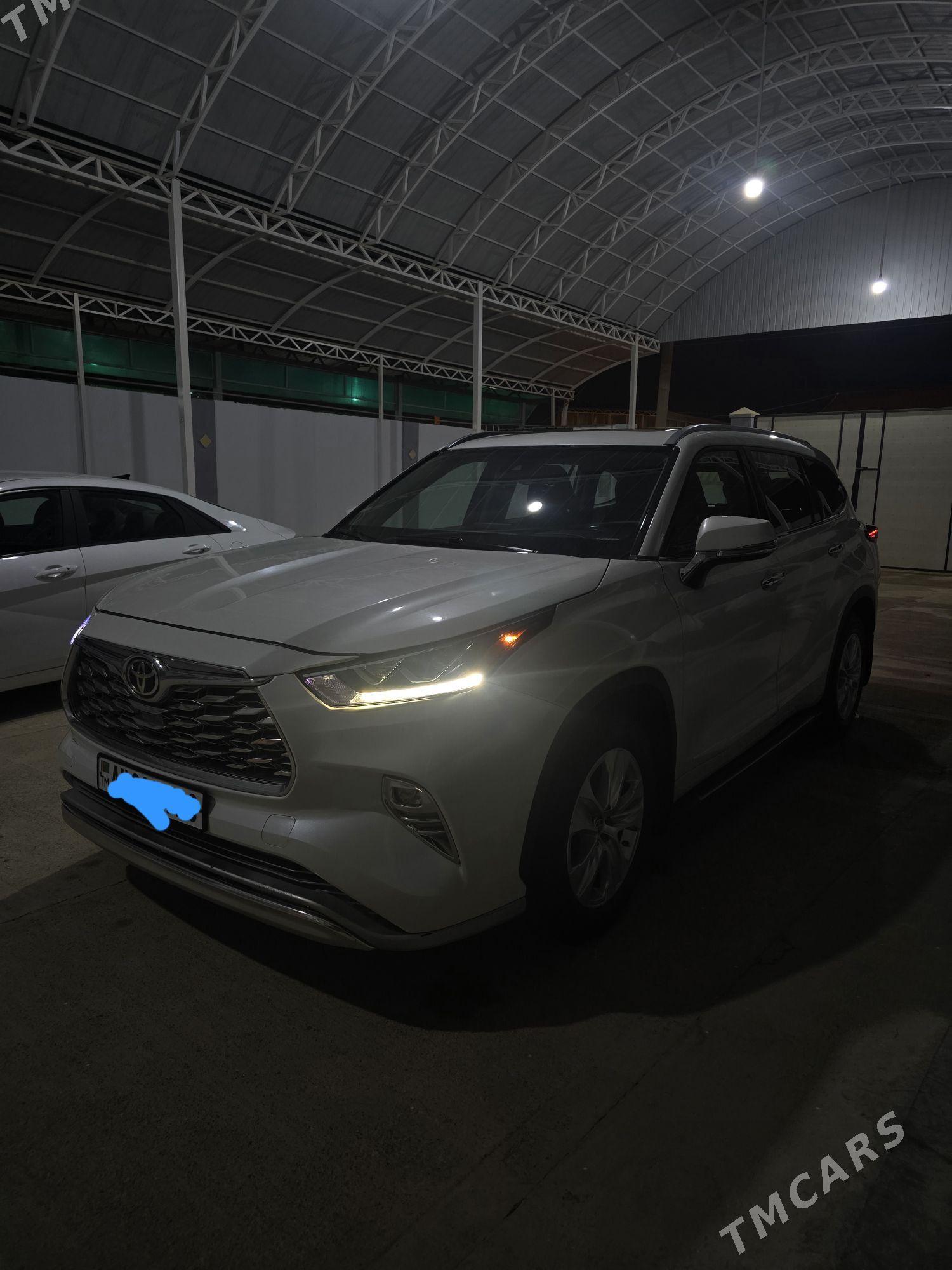 Toyota Highlander 2021 - 590 000 TMT - Aşgabat - img 1