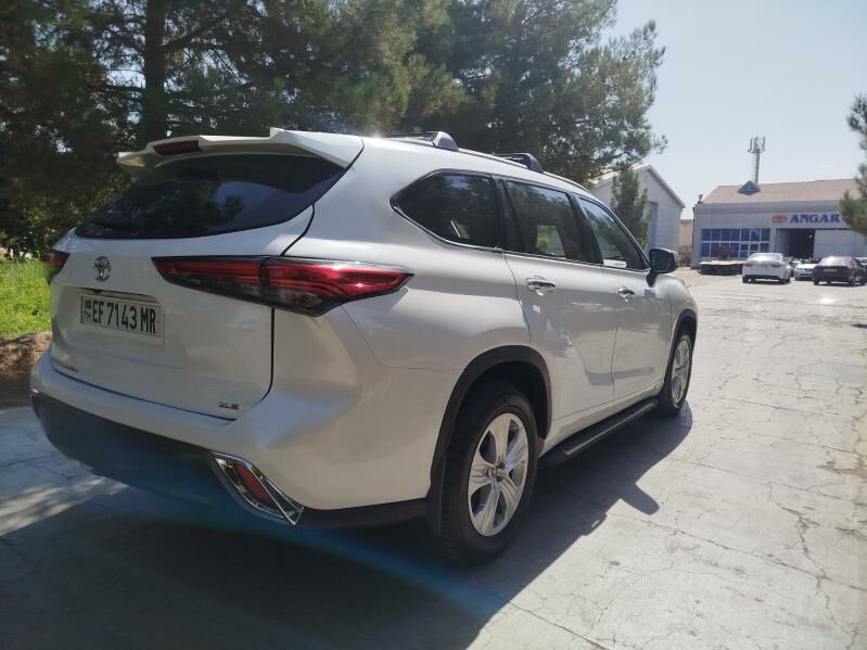 Toyota Highlander 2022 - 500 000 TMT - Мары - img 1
