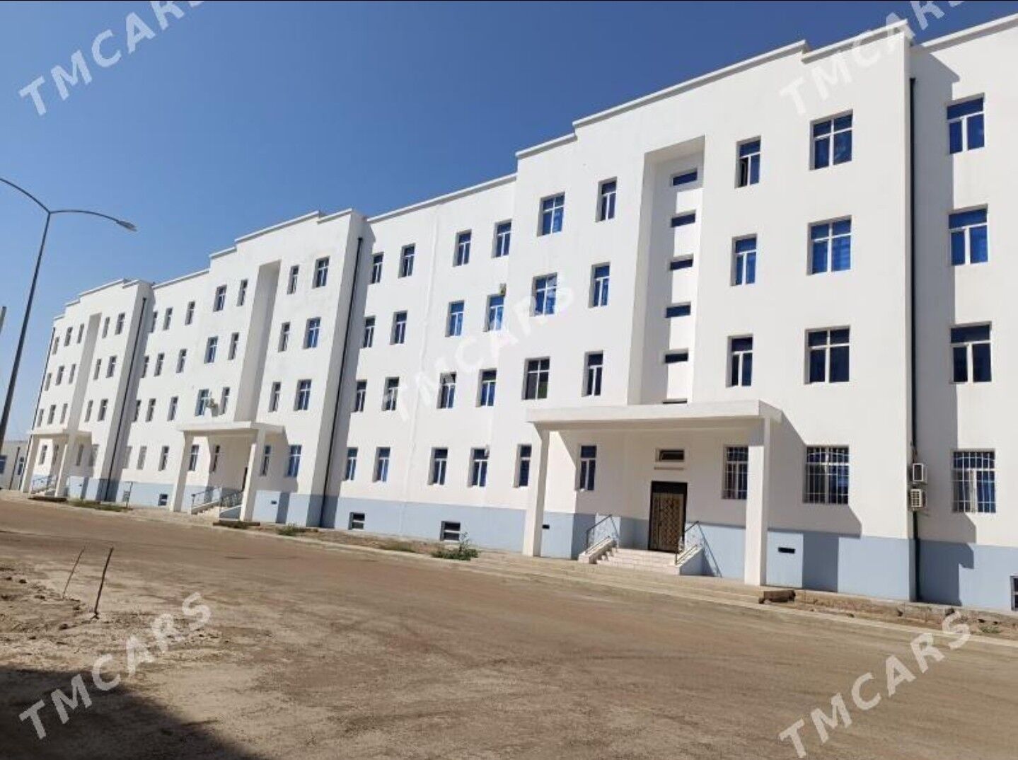 Полуэлитка 4нжи этаж 3ком 106м - Дашогуз - img 1