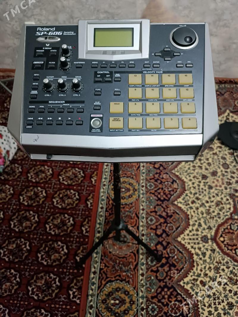 Ritim maşynka Roland sp-606 - Aşgabat - img 1