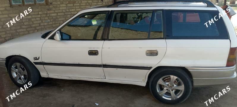 Opel Astra 1992 - 20 000 TMT - Фарап - img 1