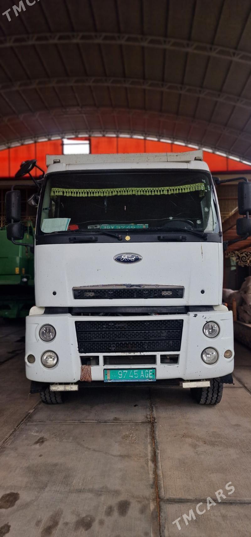 Ford Cargo 3535D 2014 - 730 000 TMT - Ашхабад - img 1