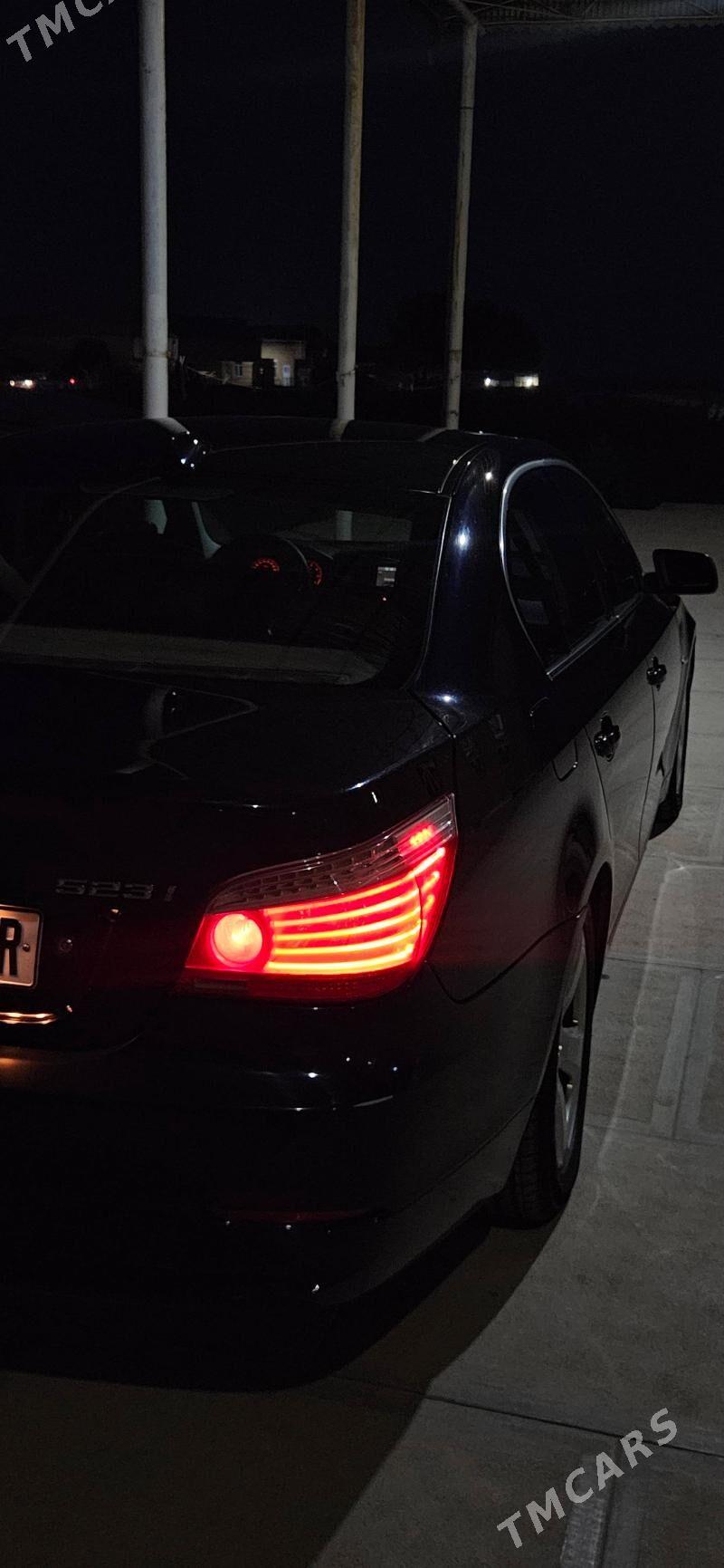 BMW 5 Series 2009 - 177 000 TMT - Mary - img 1