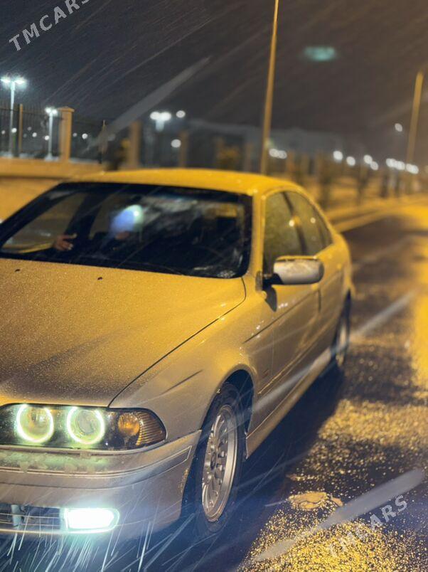 BMW E39 1999 - 110 000 TMT - Kaka - img 1