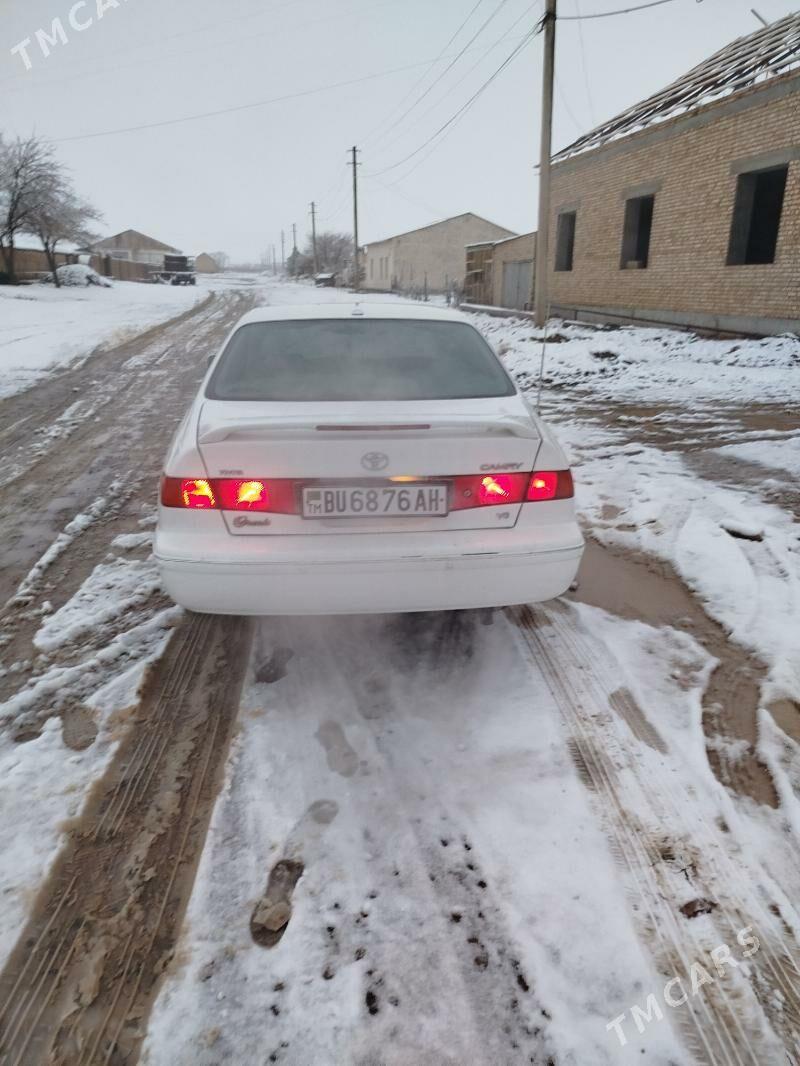 Toyota Camry 1998 - 160 000 TMT - Кака - img 1