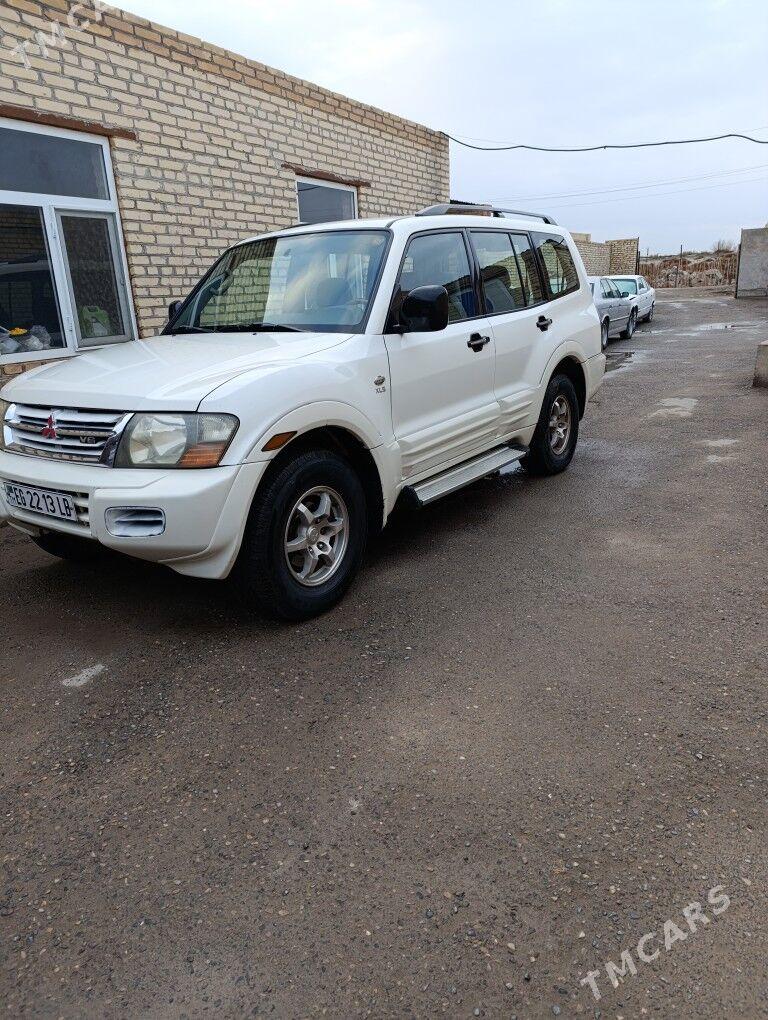 Mitsubishi Montero 2001 - 135 000 TMT - Farap - img 1
