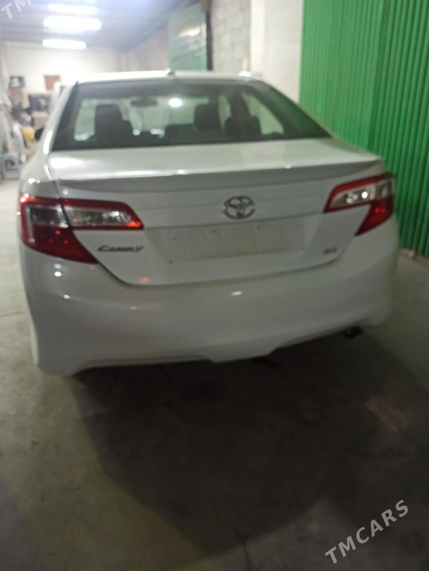 Toyota Camry 2013 - 250 000 TMT - 2 мкр - img 1