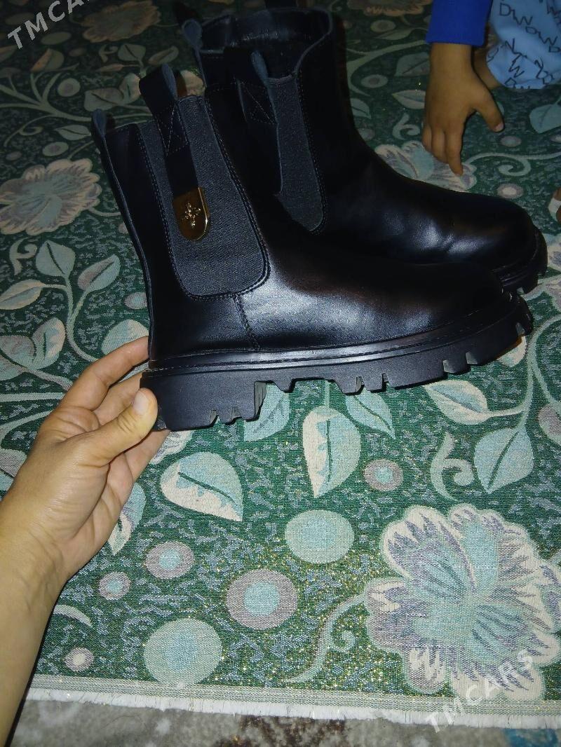 adik - 11 mkr - img 1