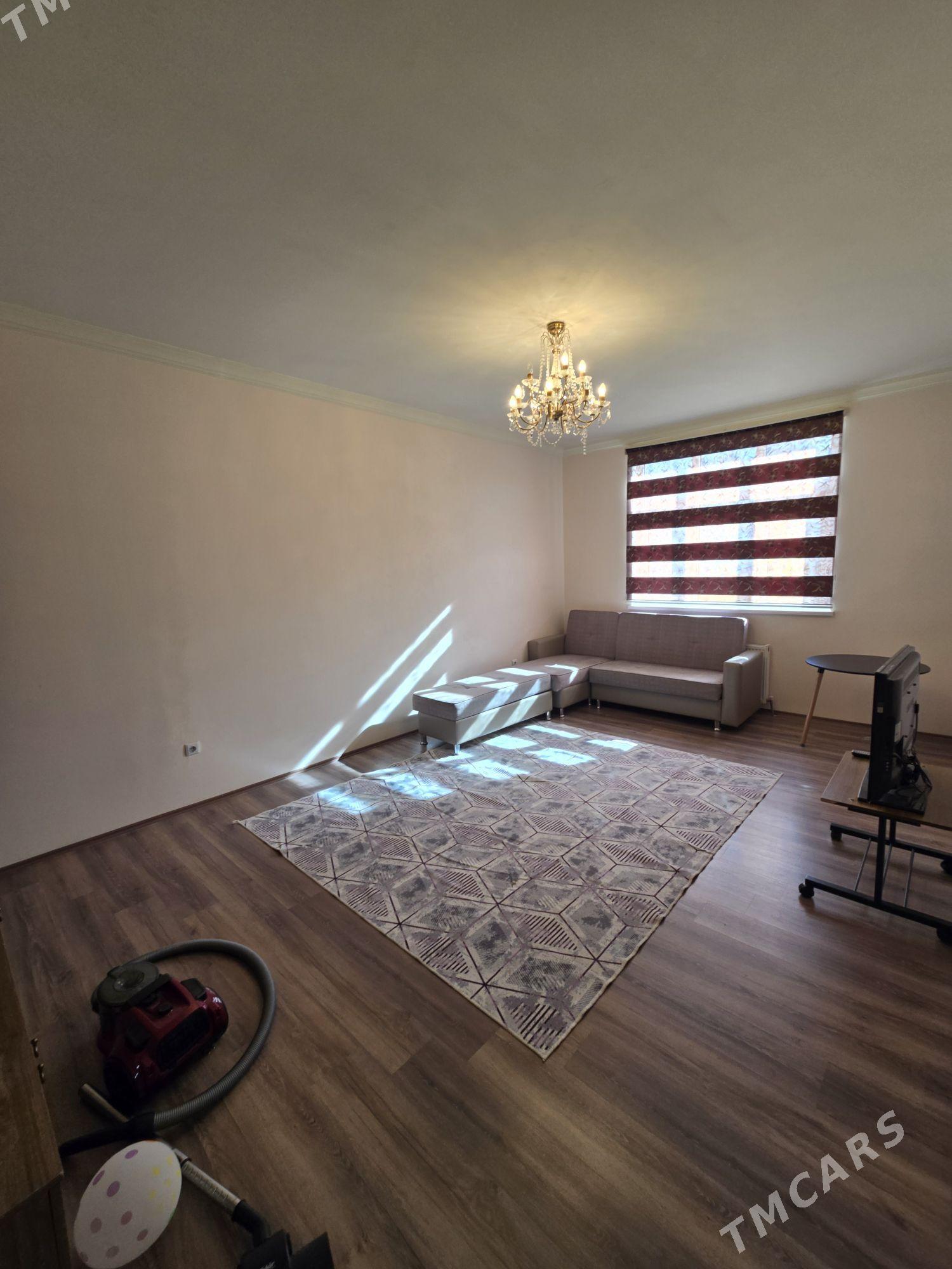 Мир 8/4 3эт 2ком 88м2 Срочно - Aşgabat - img 1