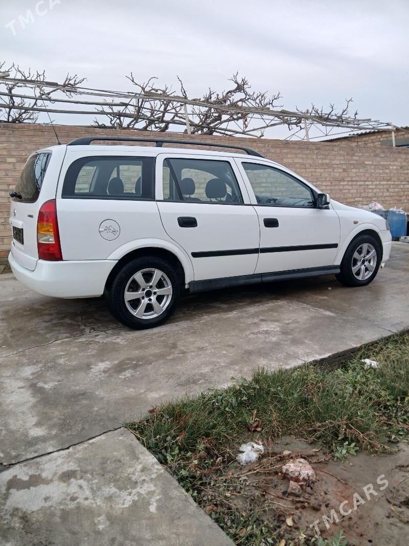 Opel Astra 2000 - 78 000 TMT - Bäherden - img 1