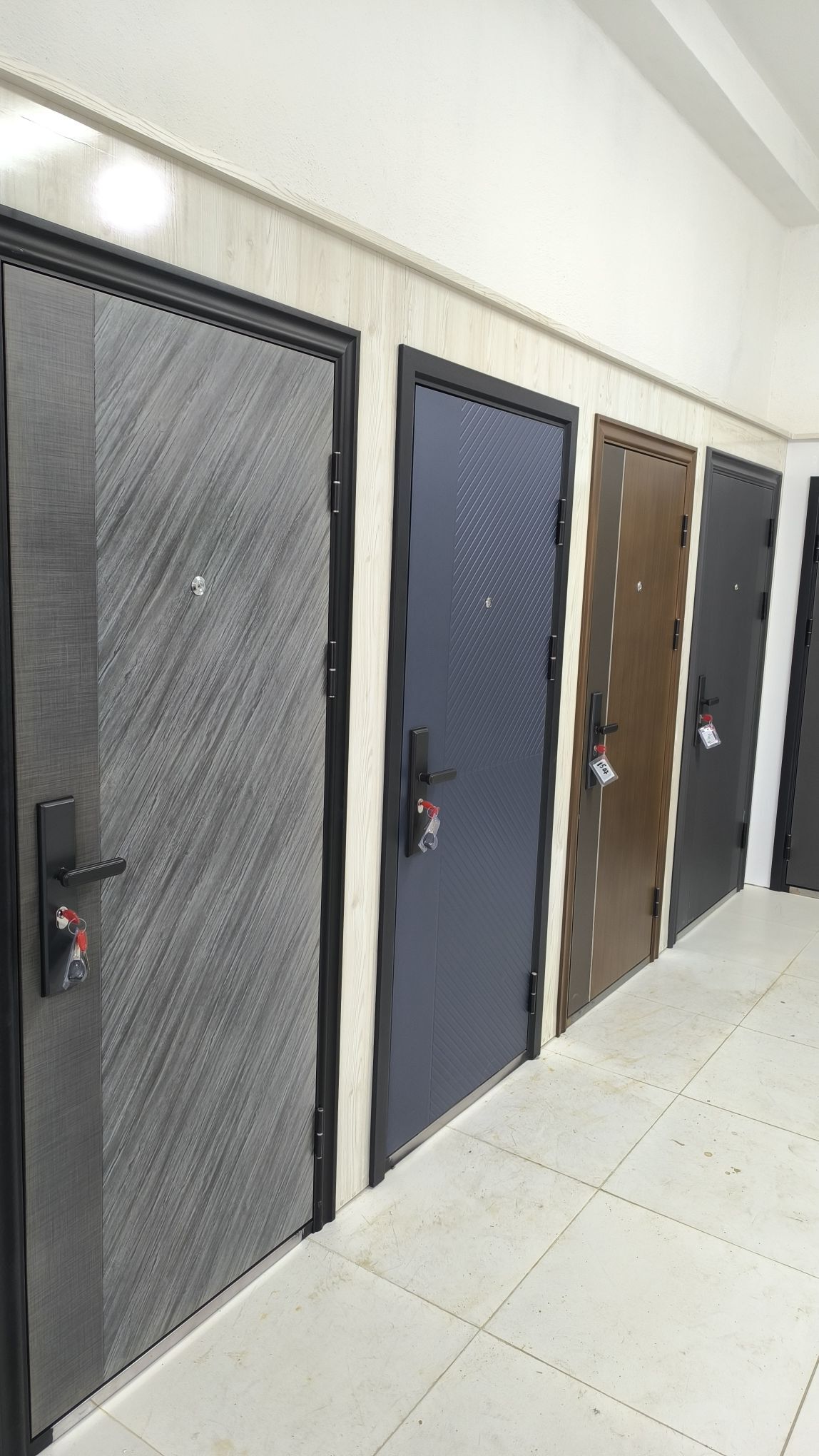 Anew Ŷigit gapy 12 ay garasarn - Änew - img 1