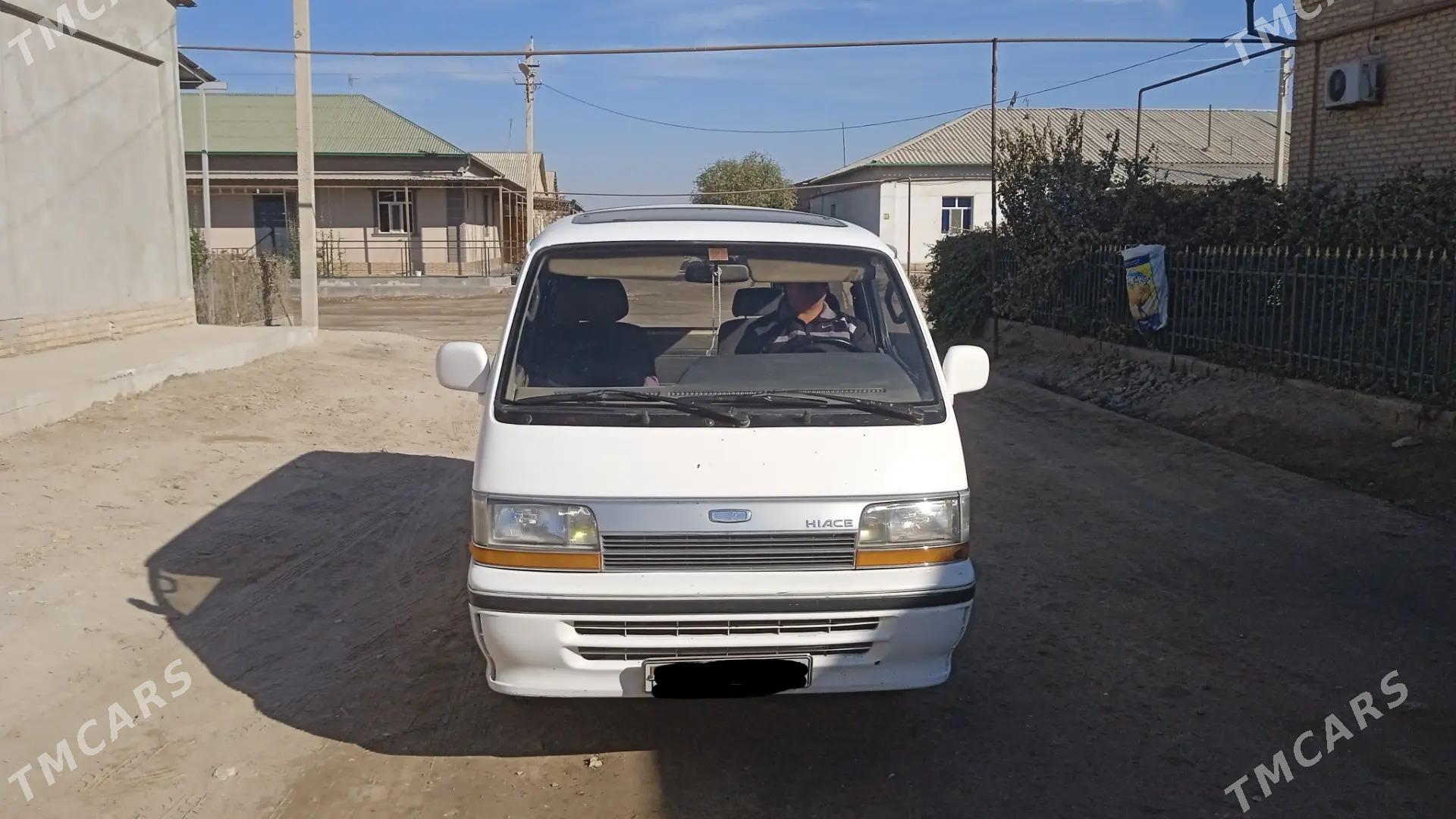 Toyota Hiace 1993 - 100 000 TMT - Дашогуз - img 1