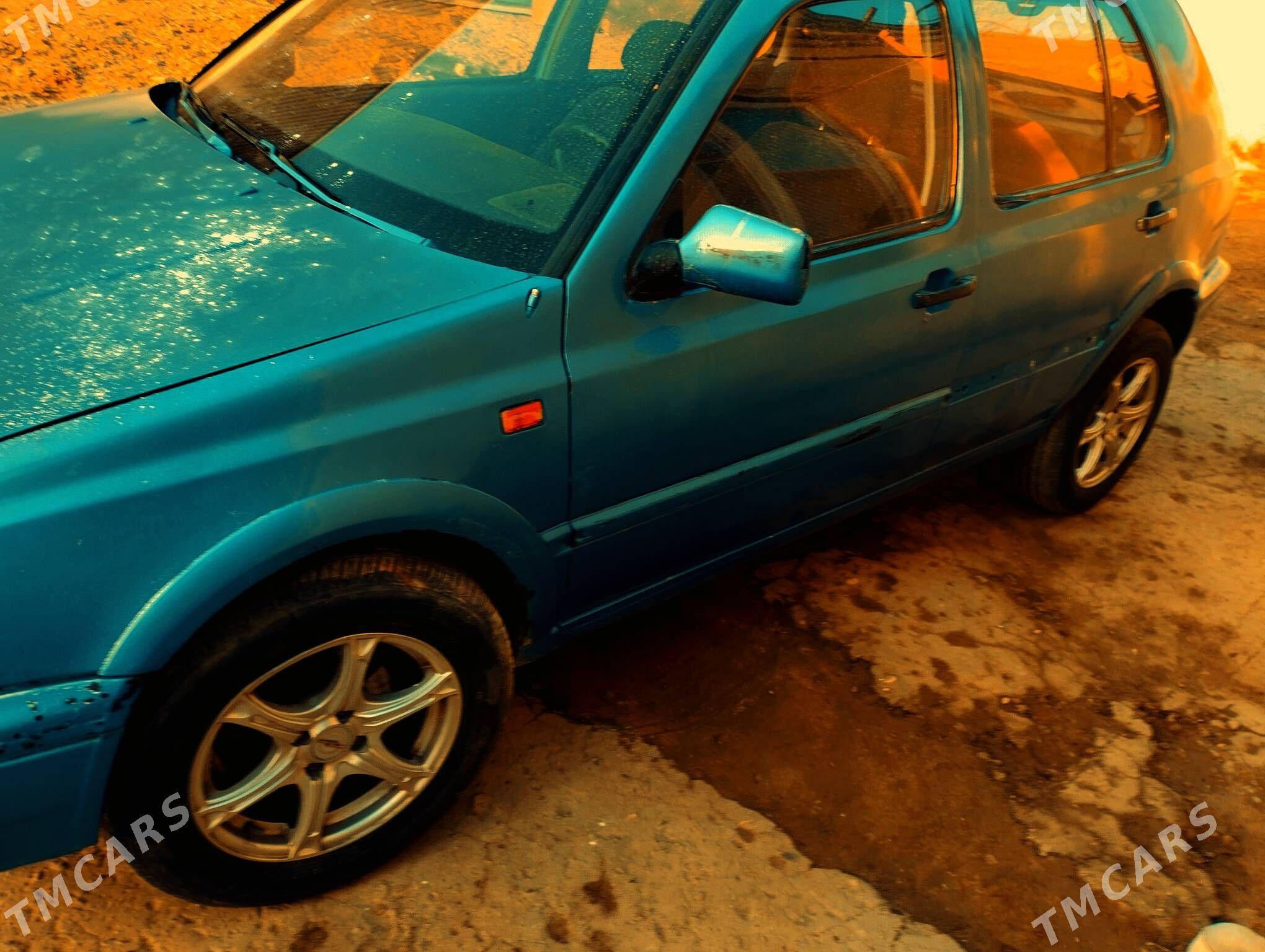 Volkswagen Golf 1995 - 16 000 TMT - Türkmenabat - img 1