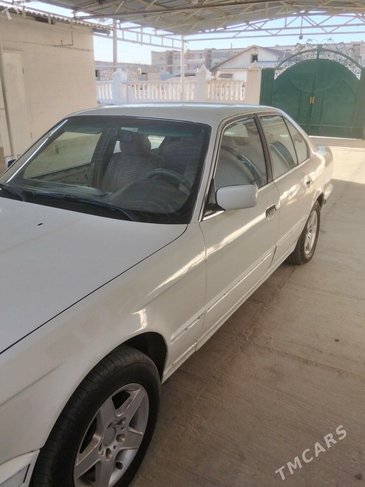 BMW 525 1992 - 42 000 TMT - Balkanabat - img 1