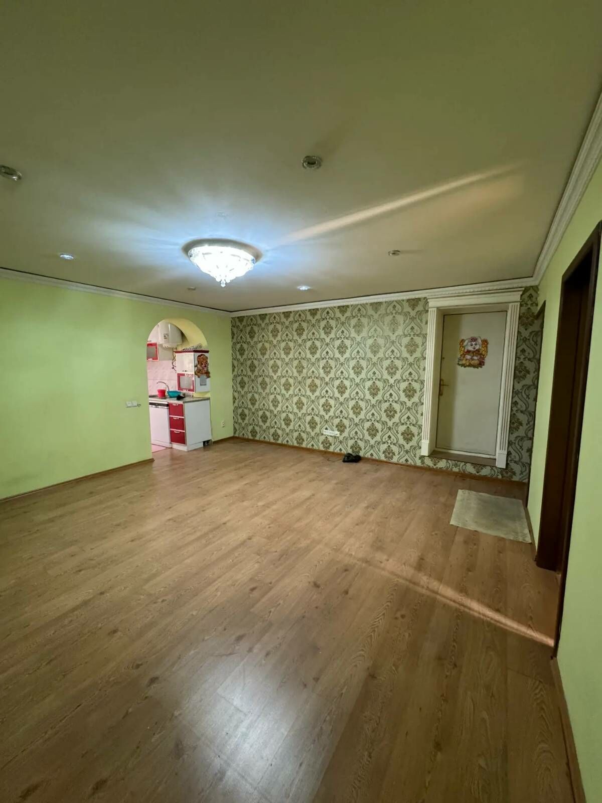 6-MKR 2-KOMNAT 1-NJI ETAZ - 6 mkr - img 1