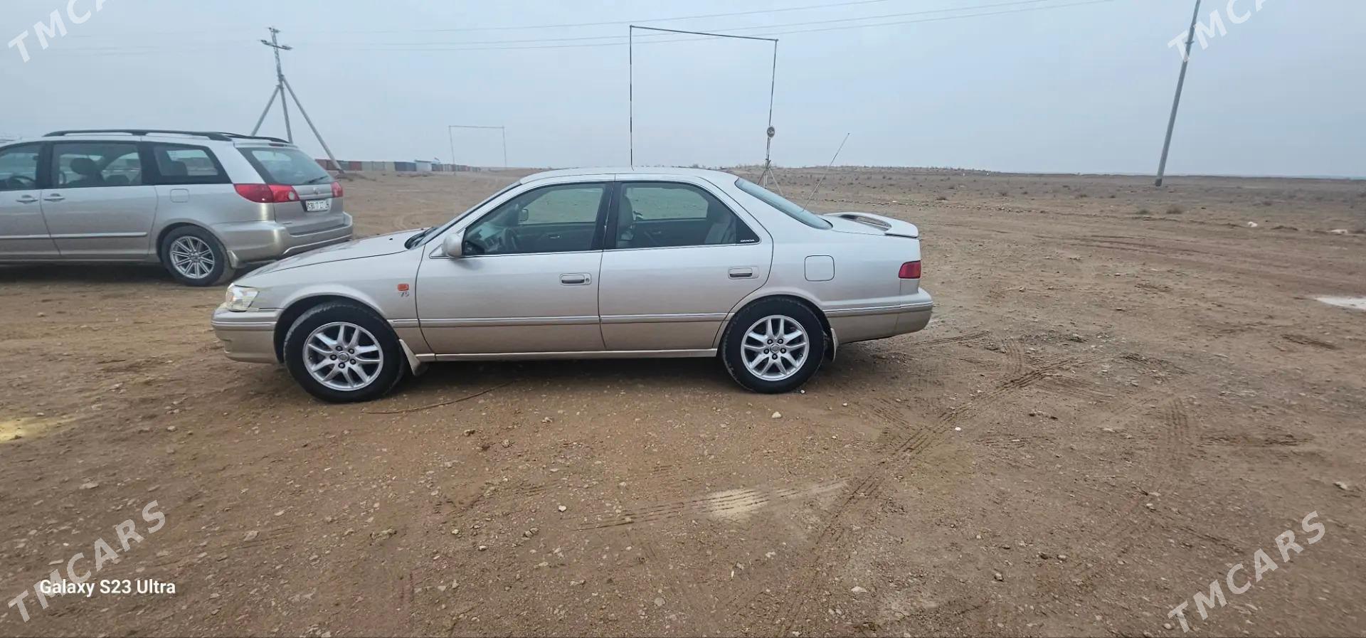 Toyota Camry 2001 - 175 000 TMT - Türkmenabat - img 1