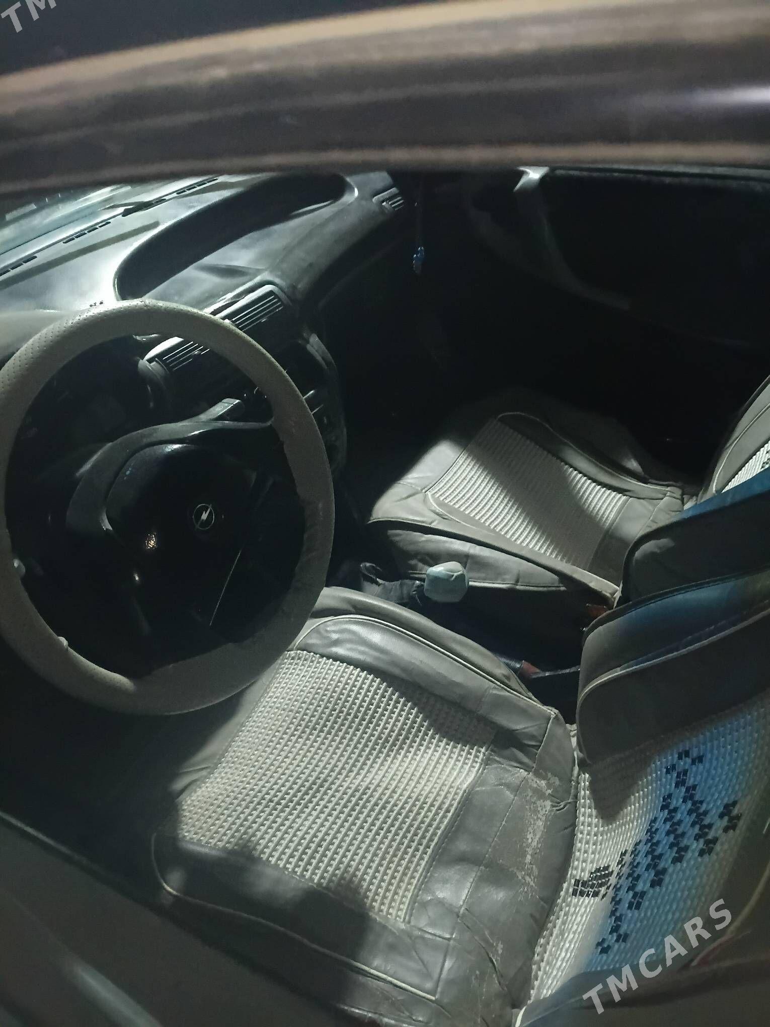 Opel Astra 1992 - 27 000 TMT - Wekilbazar - img 1