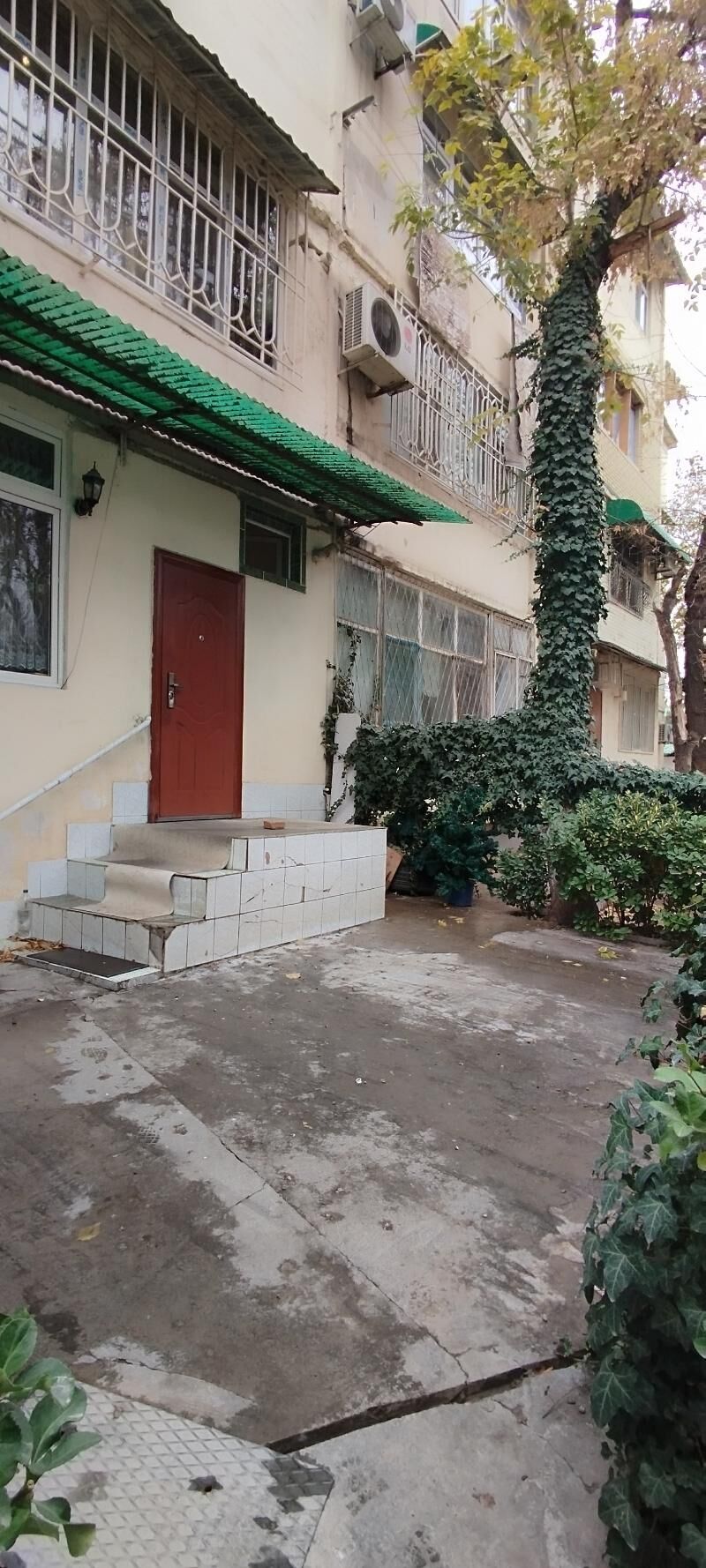 Центр 3 ком 1 этаж с двором - Ашхабад - img 1