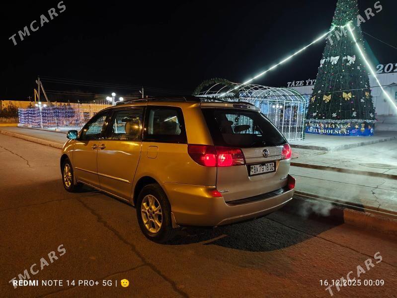 Toyota Sienna 2004 - 240 000 TMT - Гурбансолтан Едже - img 1