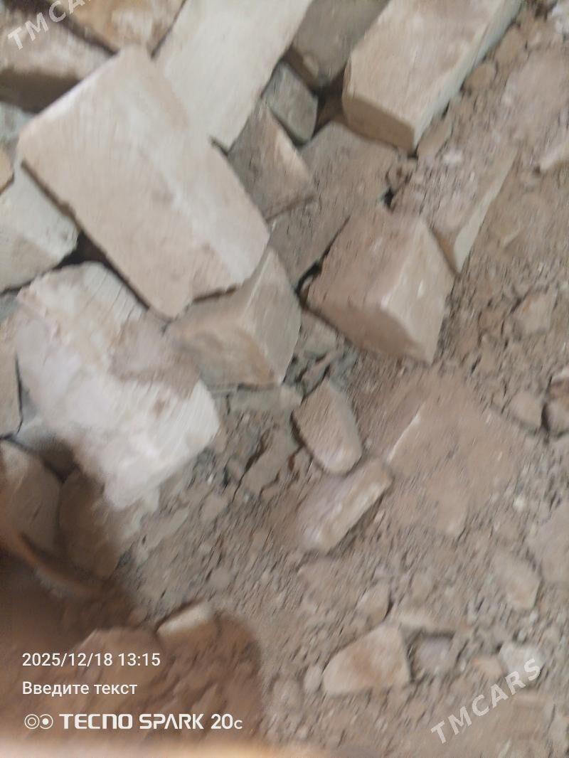 Satlyk daş - Türkmenbaşy - img 1