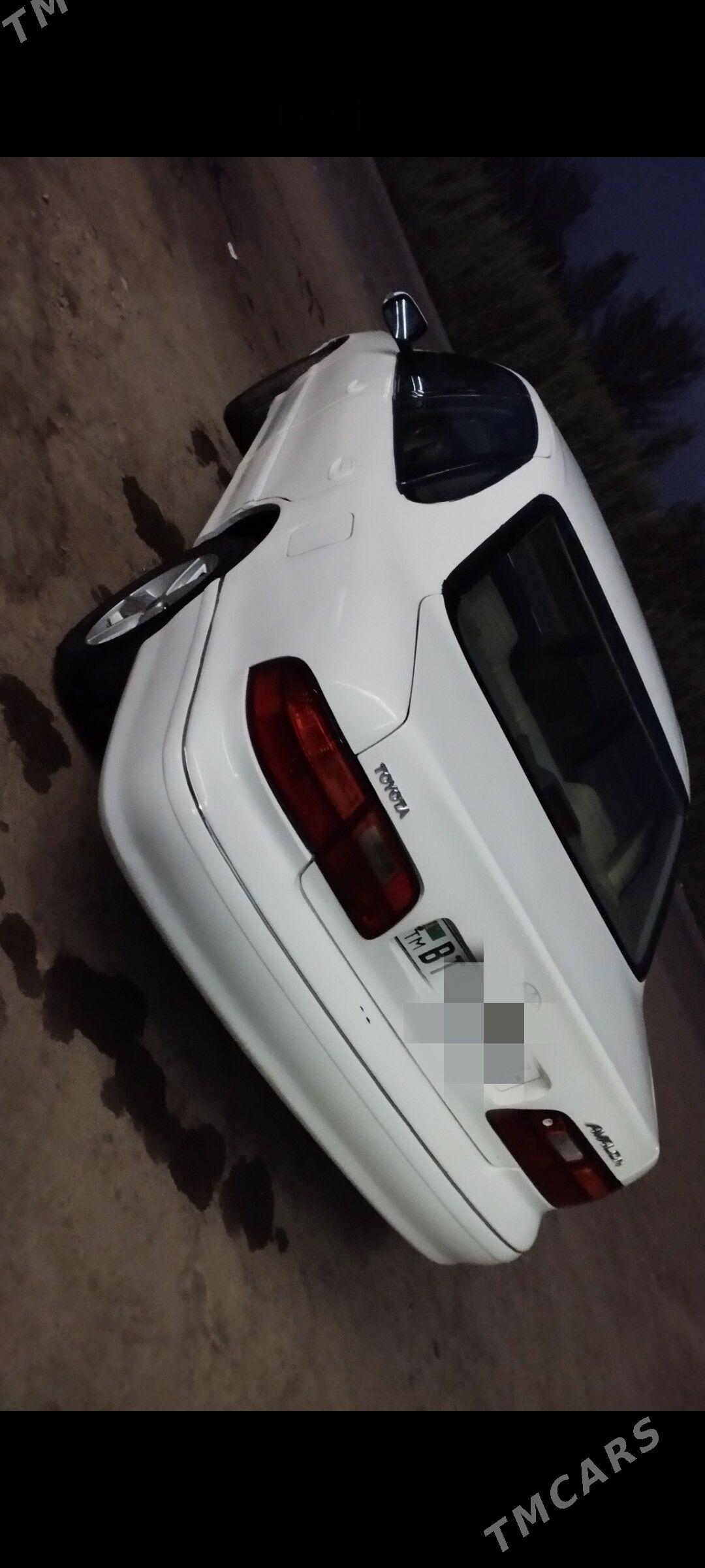 Toyota Avalon 1998 - 120 000 TMT - Гурбансолтан Едже - img 1