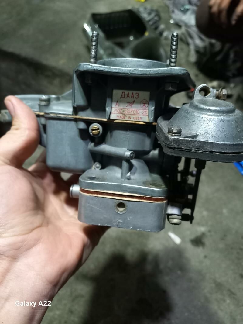 2107 karbyrator 350 TMT - Änew - img 1