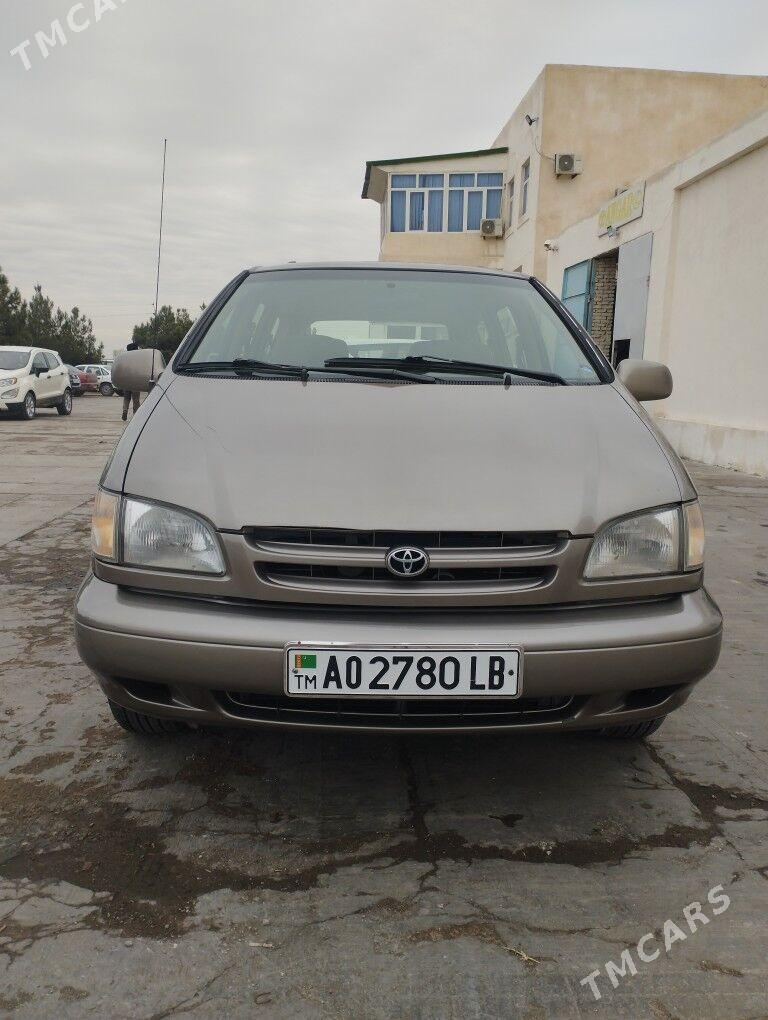 Toyota Sienna 2000 - 200 000 TMT - Türkmenabat - img 1