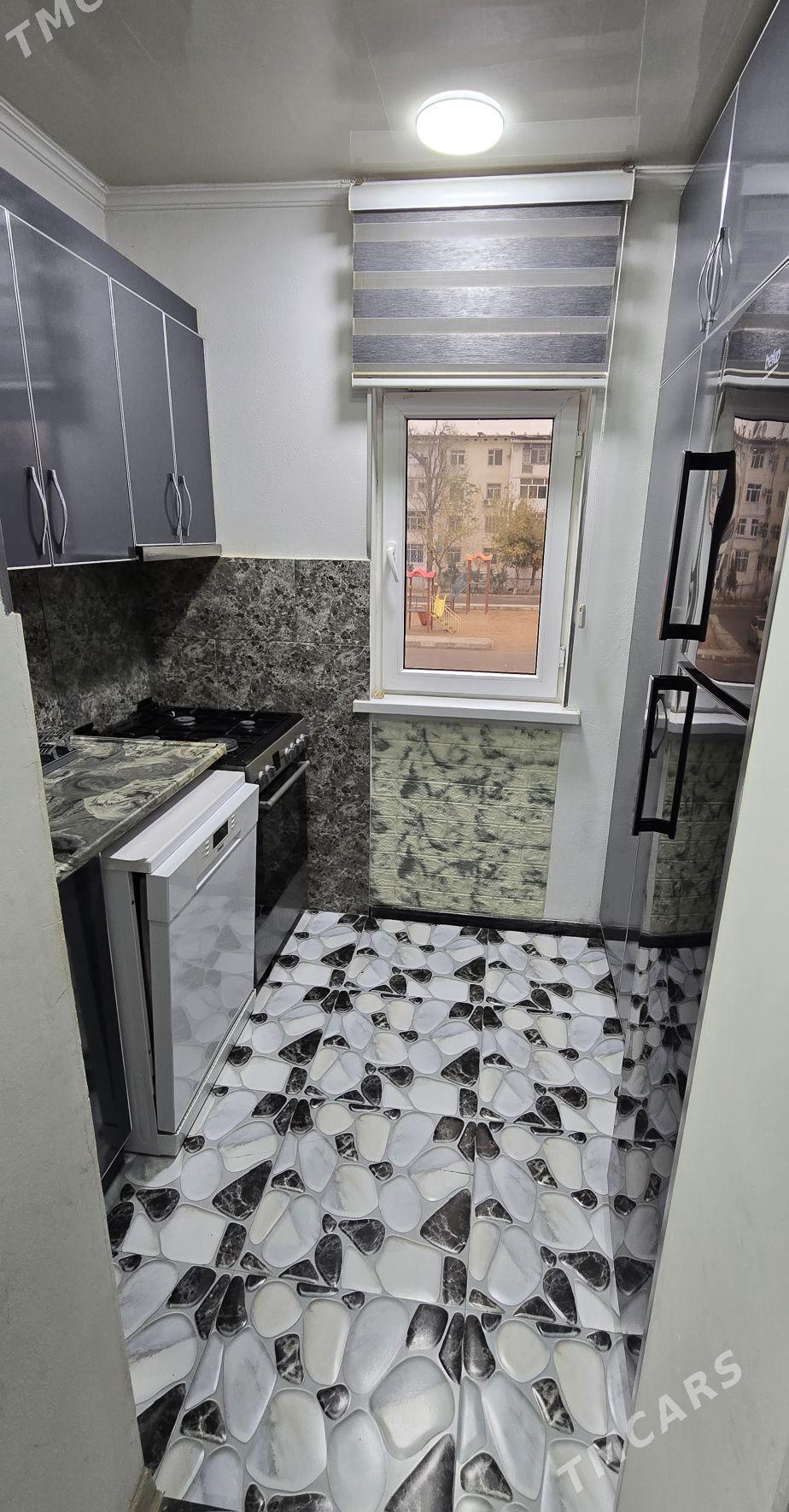 11МКР 2 В 3 КОМН 2ЭТАЖ ♡♤♡ - Aşgabat - img 1